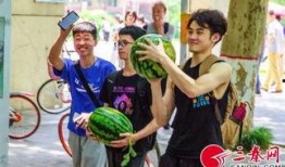 高校吃瓜爆料最新,揭秘校园里的那些“吃瓜”事件